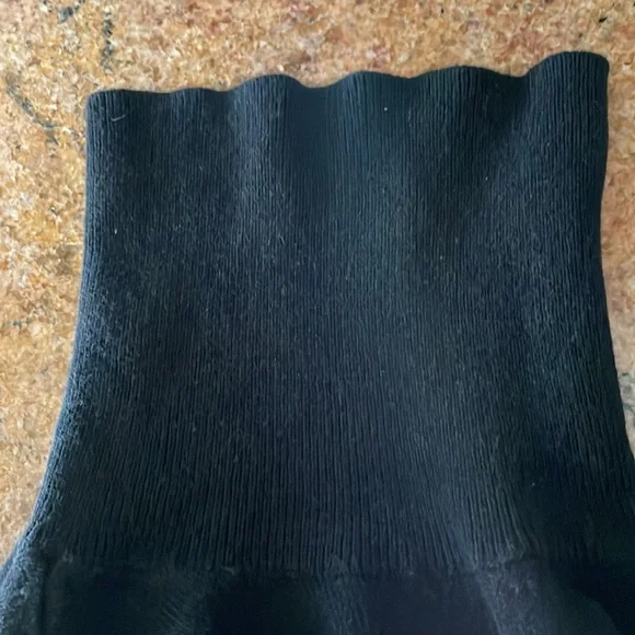 MODA International-silk cashmere crop turtleneck sweater - Picture 3 of 4